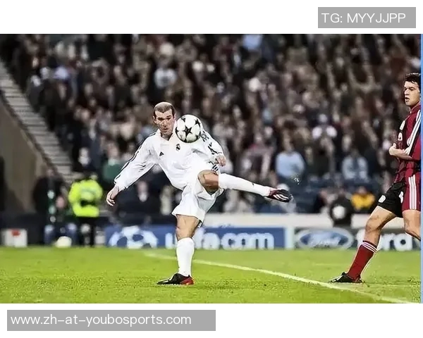 深度解析足球巨星的技术特点与比赛影响力剖析 深度解析足球巨星的技术特点与比赛影响力剖析